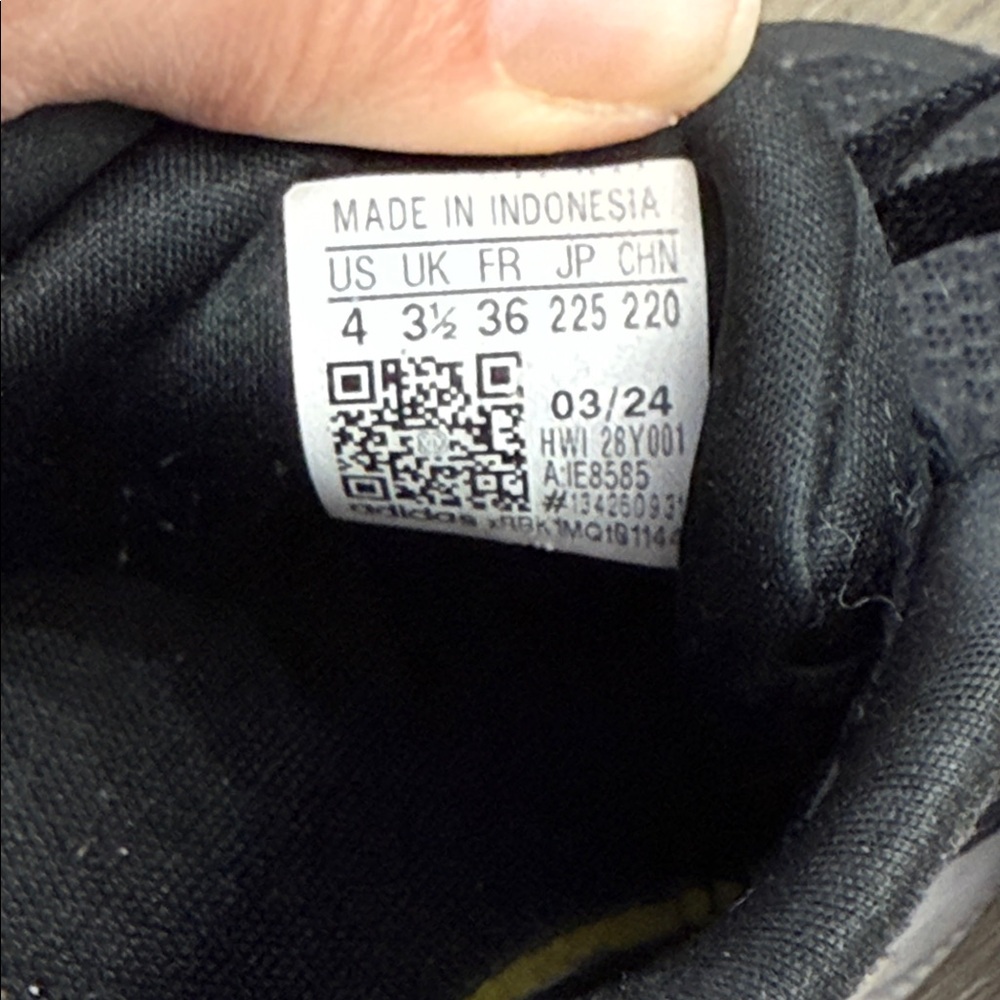 Adidas Girl’s Black and Pink Sneakers - Picture 6 of 7